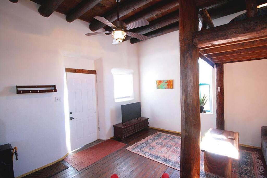 Comfort On Closson - Near Plaza - Fire Pit - Patio 圣菲 外观 照片