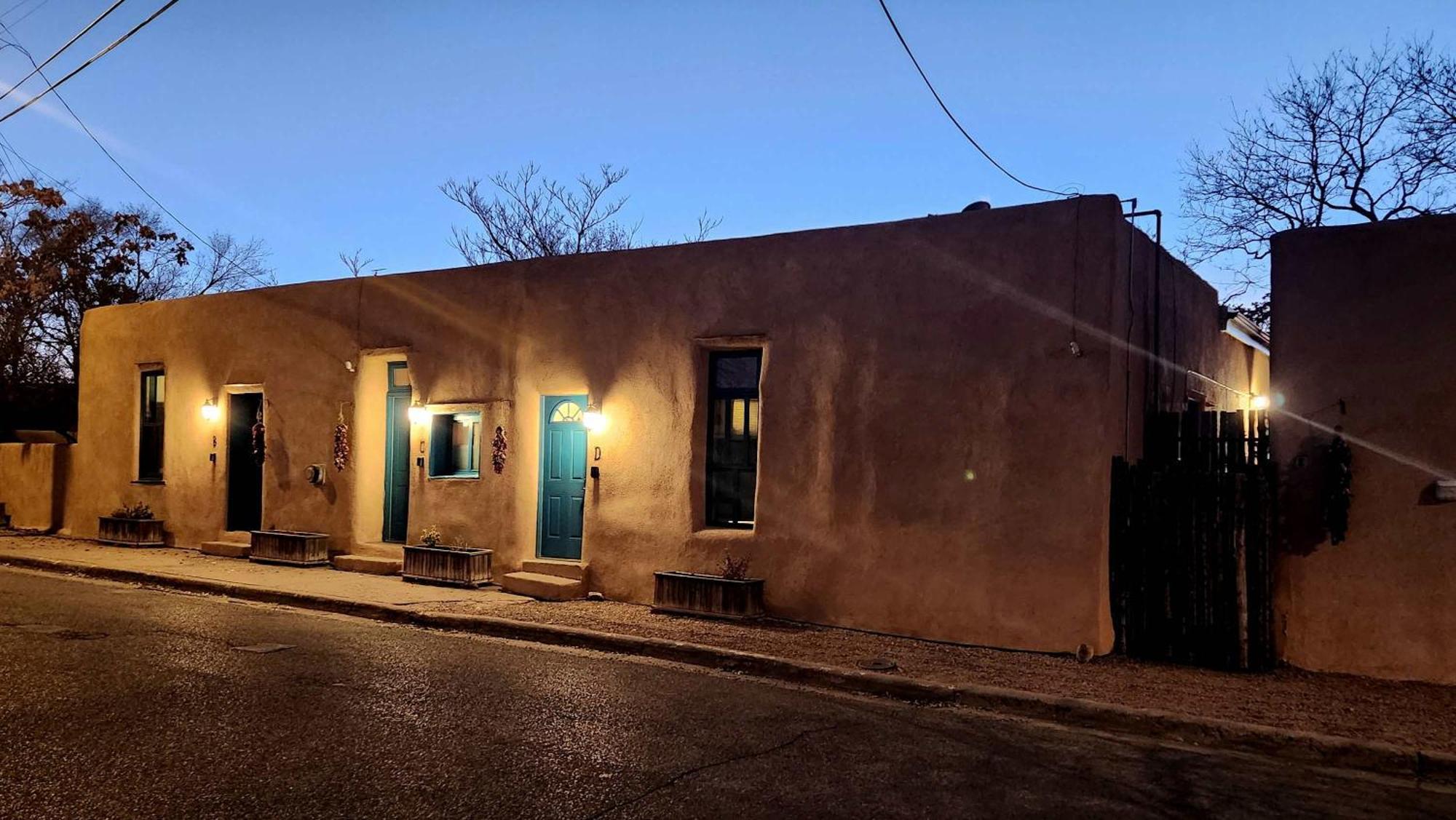 Comfort On Closson - Near Plaza - Fire Pit - Patio 圣菲 外观 照片